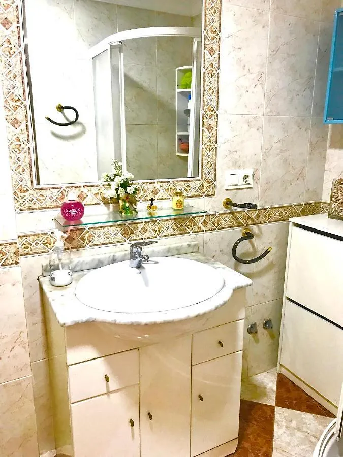 2 Minutes From The Beach!!! Great Apartment!!! Nerja Spain